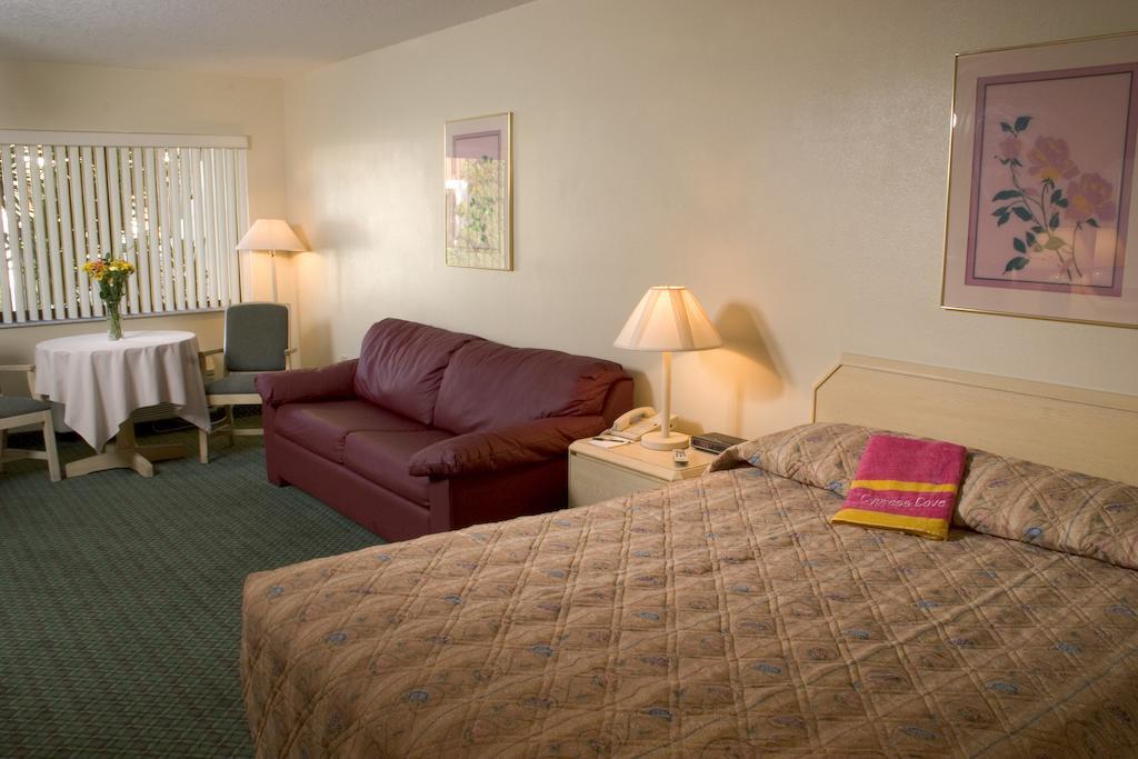 Cypress Cove Nudist Resort 포인시아나 객실 사진